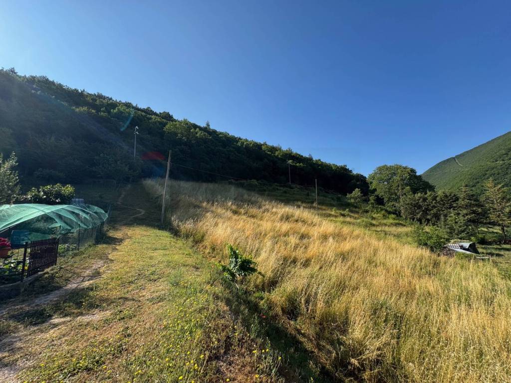 Terreno a Nocera umbra in Vocabolo Bagnara - Foto 3