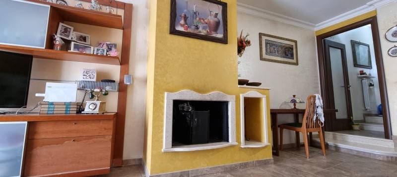 Casa indipendente a Brindisi in Via Lucio Strabone - Foto 2