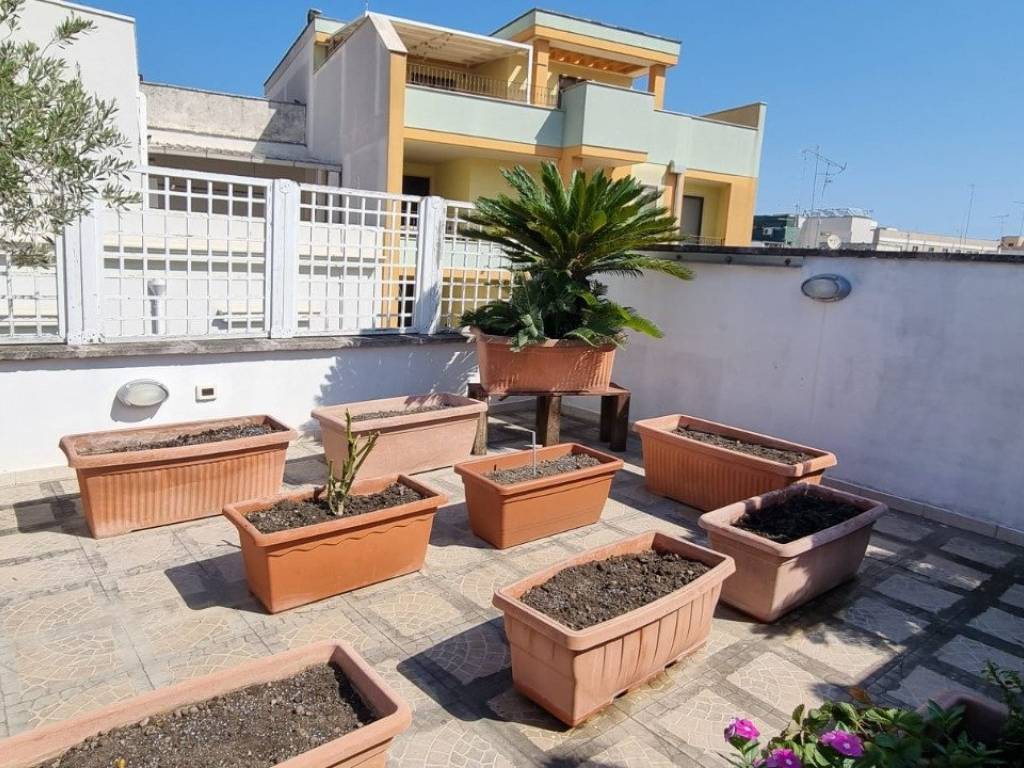 Casa indipendente a Brindisi in Via Lucio Strabone - Foto 3