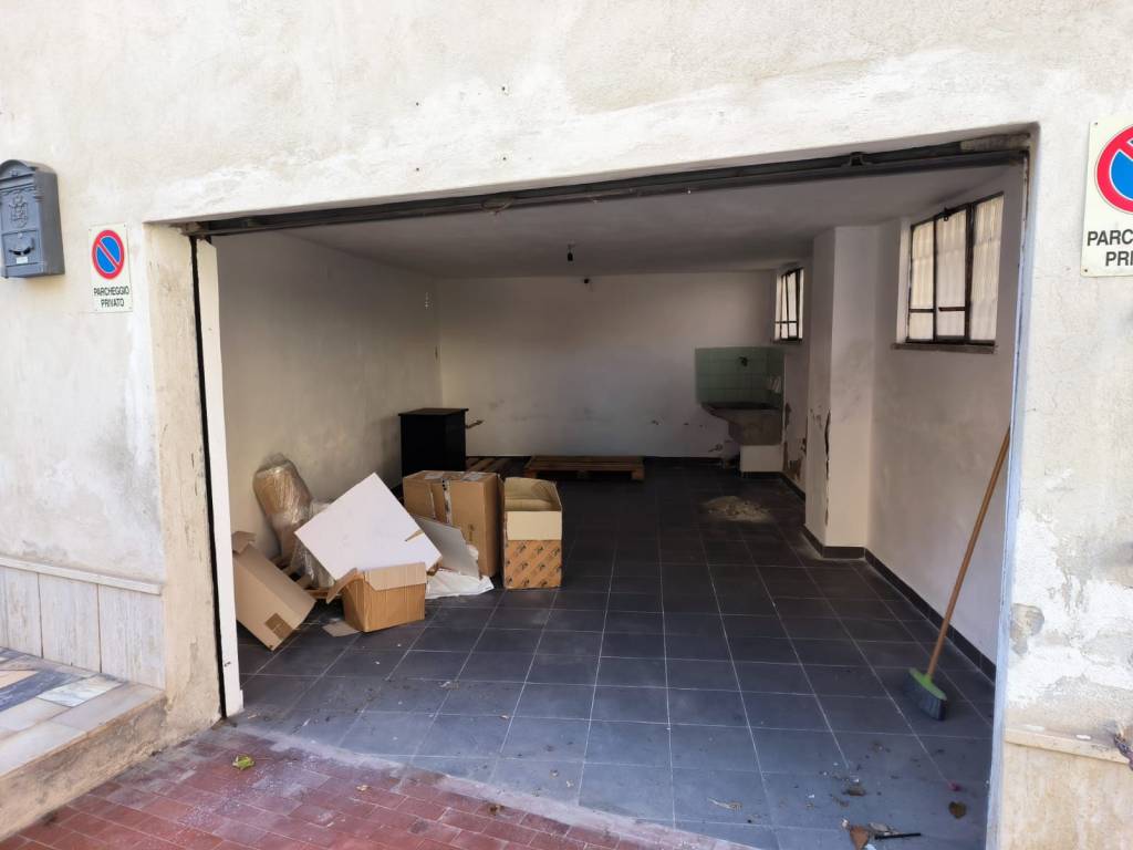 Box / garage a Vibo valentia in Via Camillo Benso di Cavour - Foto 3