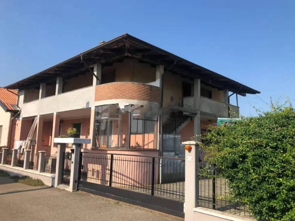 Appartamento a Tronzano vercellese in Via Bolzano - Foto 3