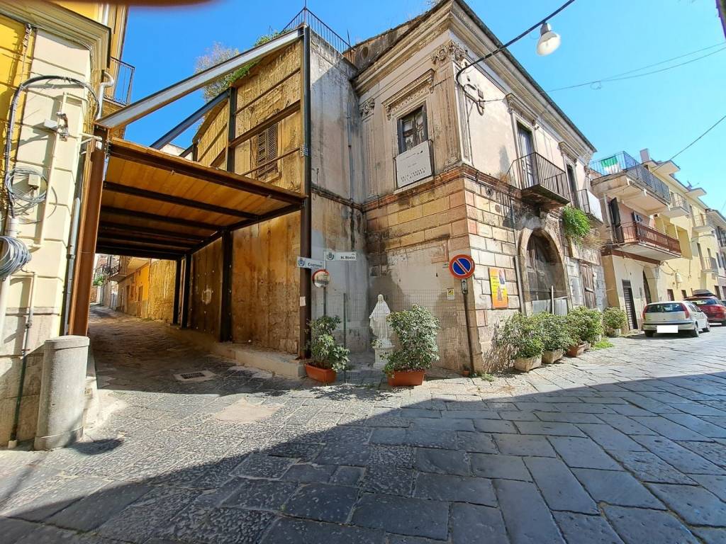 Casa indipendente a Maddaloni in Via Nino Bixio - Foto 2