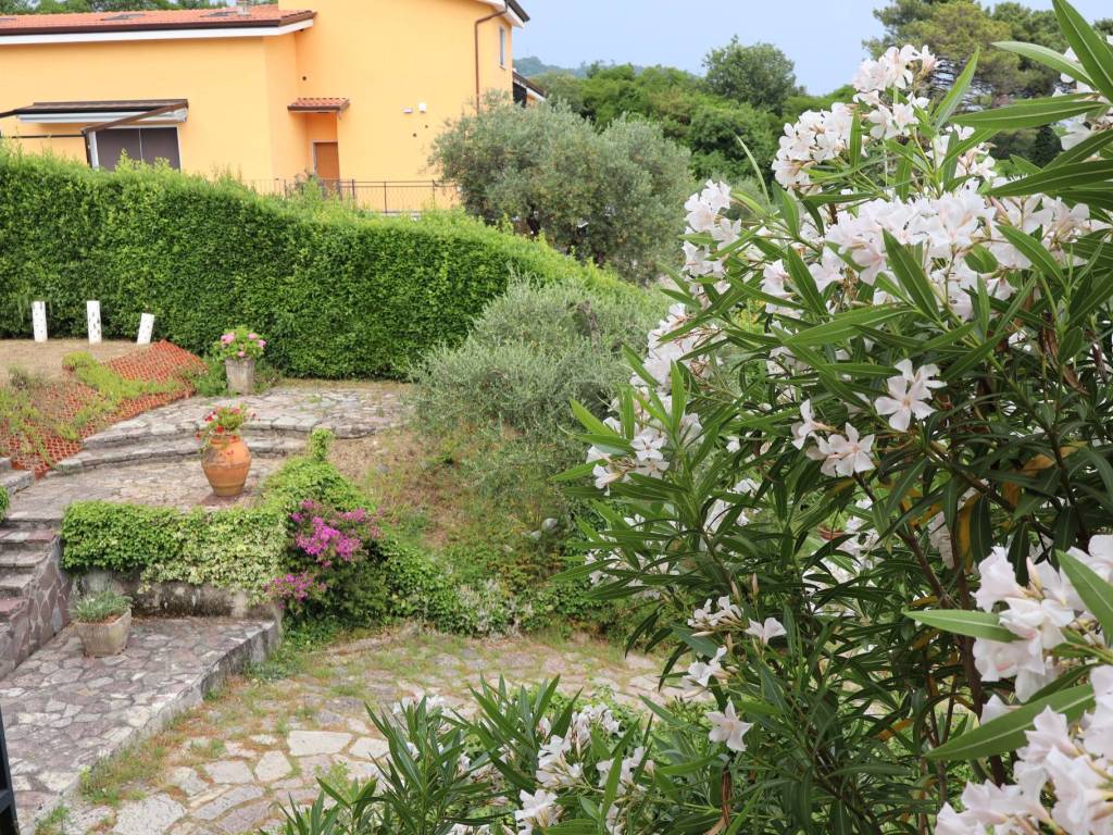 Villa a La spezia in Via Montepertico - Foto 2