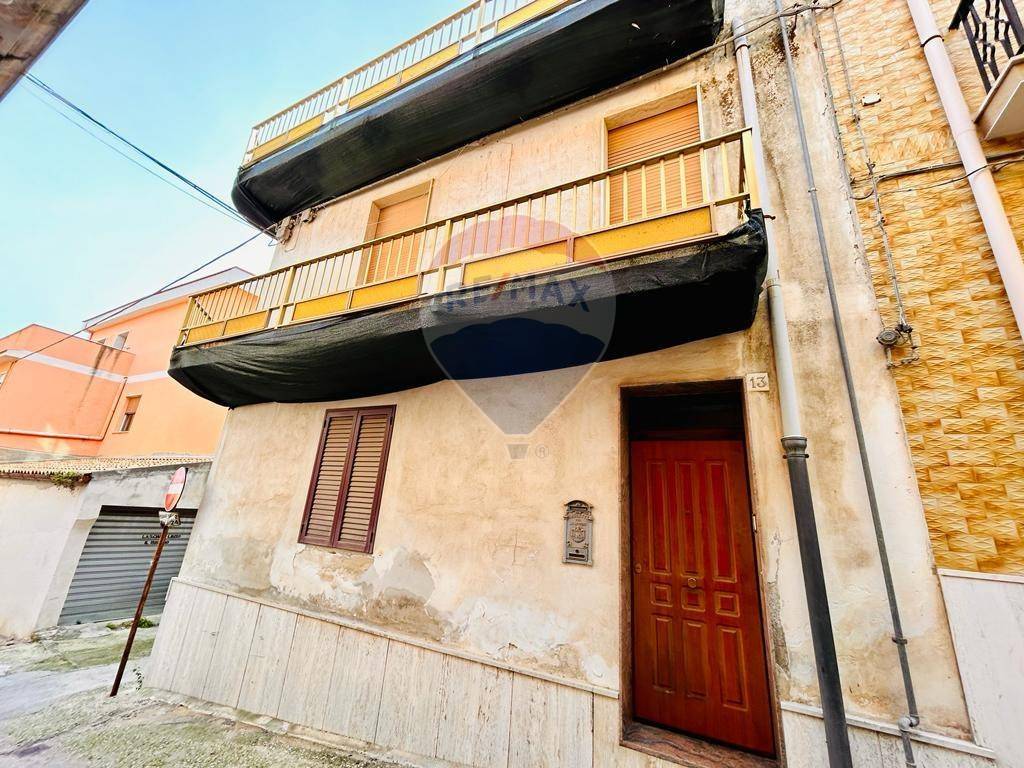 Casa indipendente a Melilli in VIA XI FEBBRAIO, 13 - Foto 2