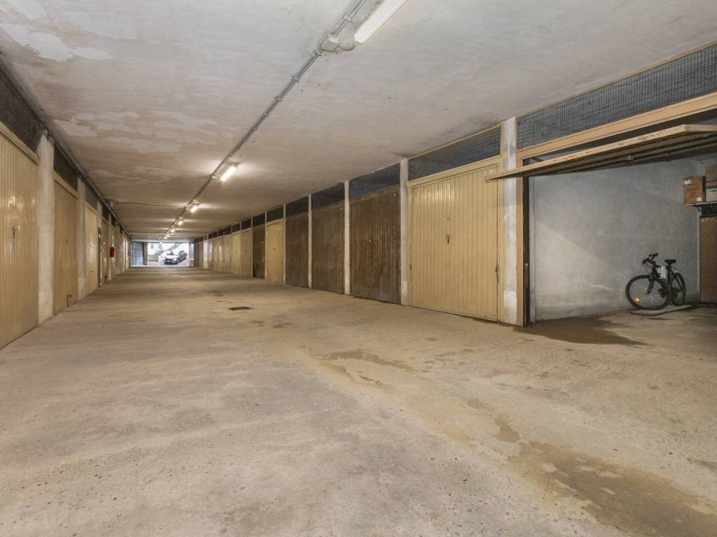 Box / garage a Saluzzo in Via Trento, 4 - Foto 2