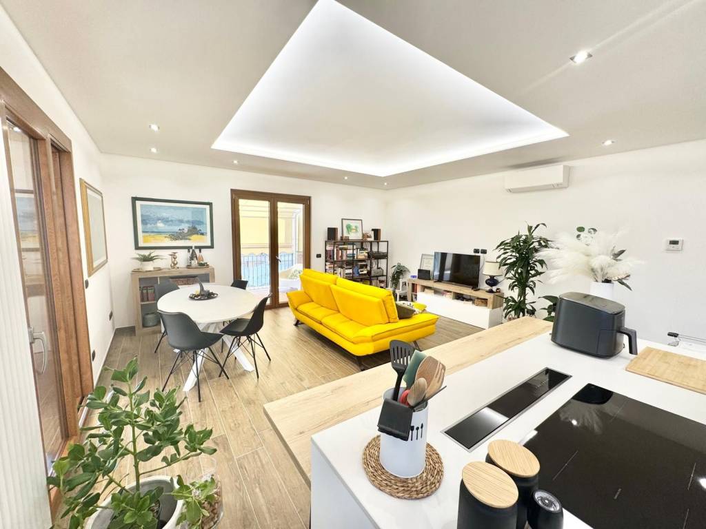 Appartamento a Tortoreto in Via Guglielmo Aurini, 4 - Foto 3