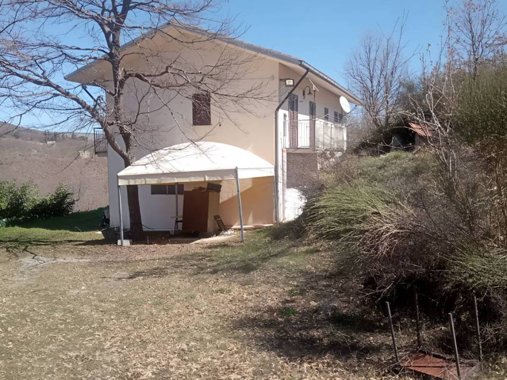Villa a Abriola in Contrada Castiglione snc - Foto 2