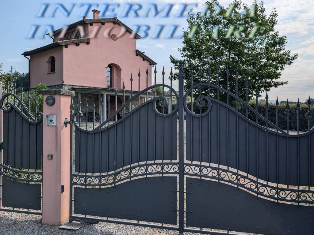 Rustico / casale a Montevarchi in Via Chiantigiana - Foto 3