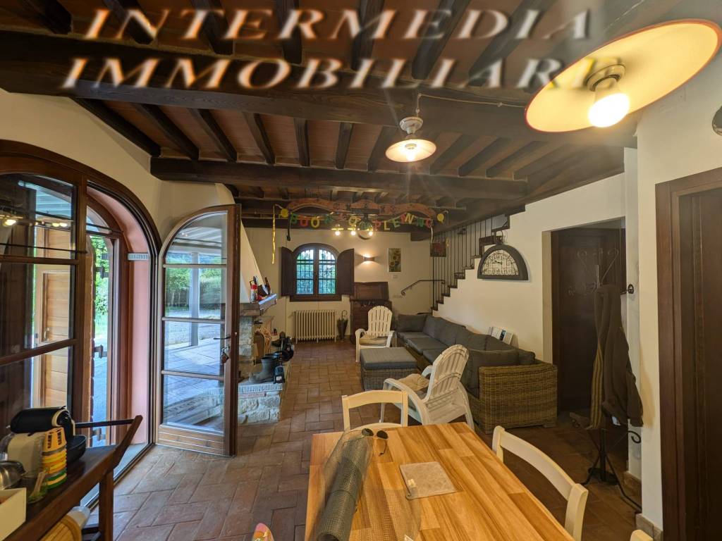 Rustico / casale a Montevarchi in Via Chiantigiana - Foto 4