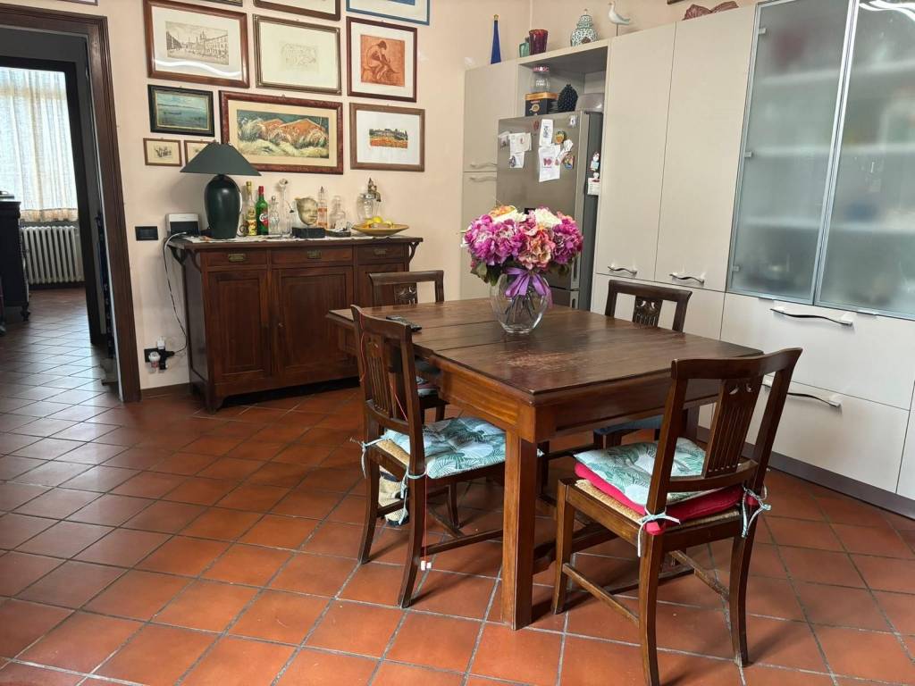 Appartamento a Mantova in Piazza Adolfo Viterbi - Foto 2