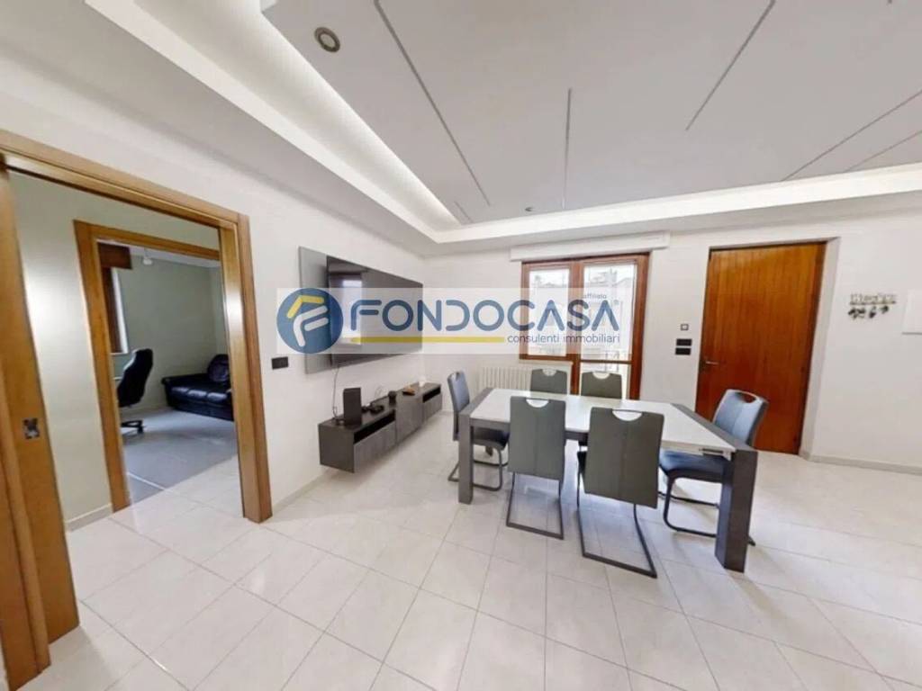 Villa a Lecce in Via Nizza, 74 - Foto 3