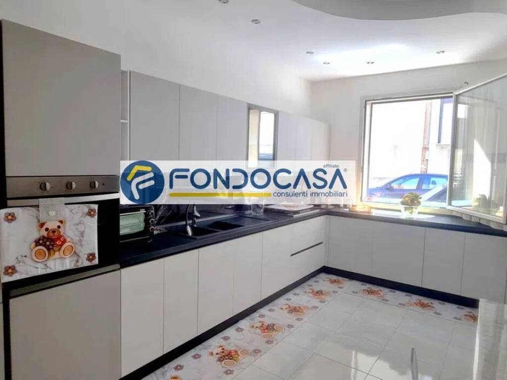 Villa a Brindisi in Via Mecenate, 24 - Foto 5