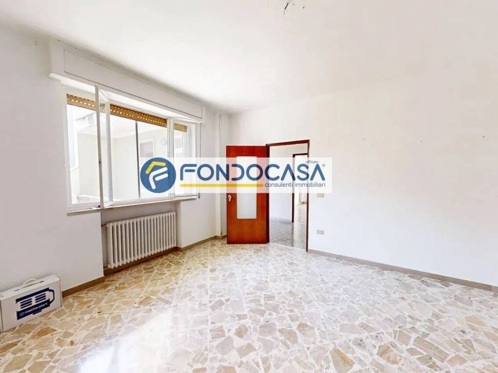 Appartamento a Brindisi in Via Monte Santo, 45 - Foto 3