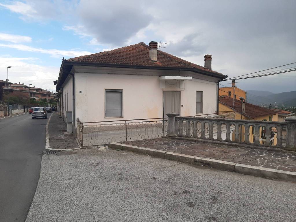 Villa a Avezzano in Via Cecconi - Foto 3
