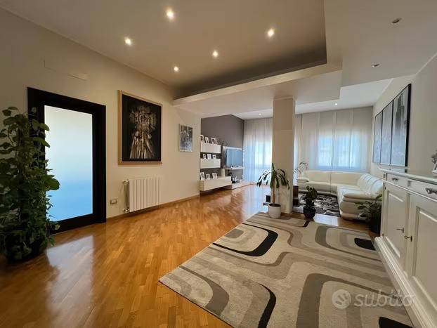 Appartamento a Oristano in Via Degli Artigiani, 2, 09170 Oristano Or, Italia - Foto 2