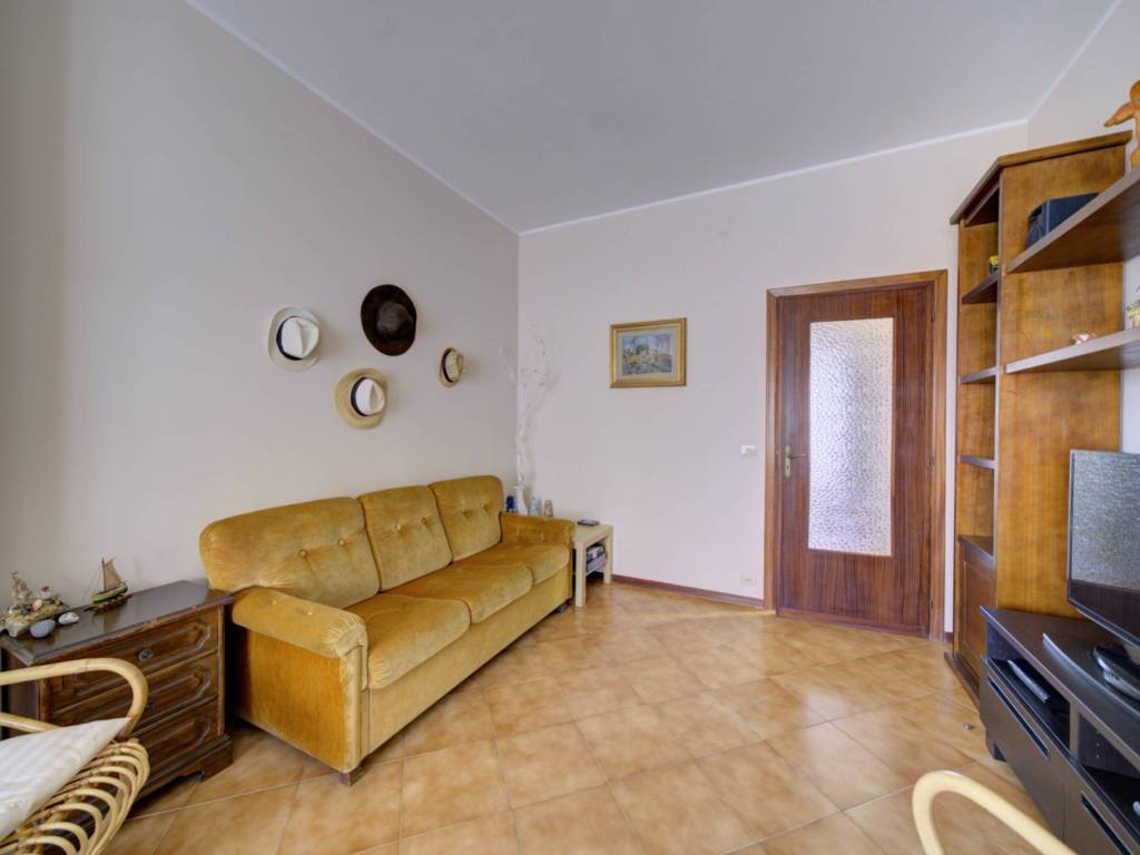 Appartamento a Andora in Via Cristoforo Colombo, 15 - Foto 3