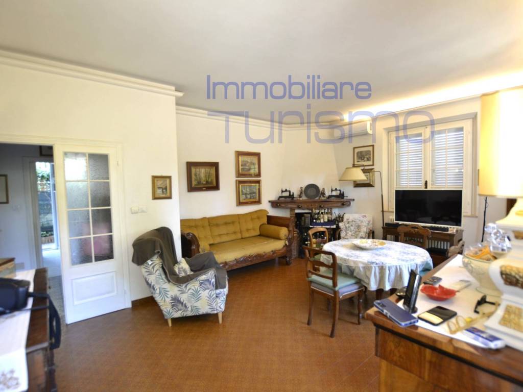 Appartamento a Riccione in Viale Virgilio Marone Publio - Foto 5