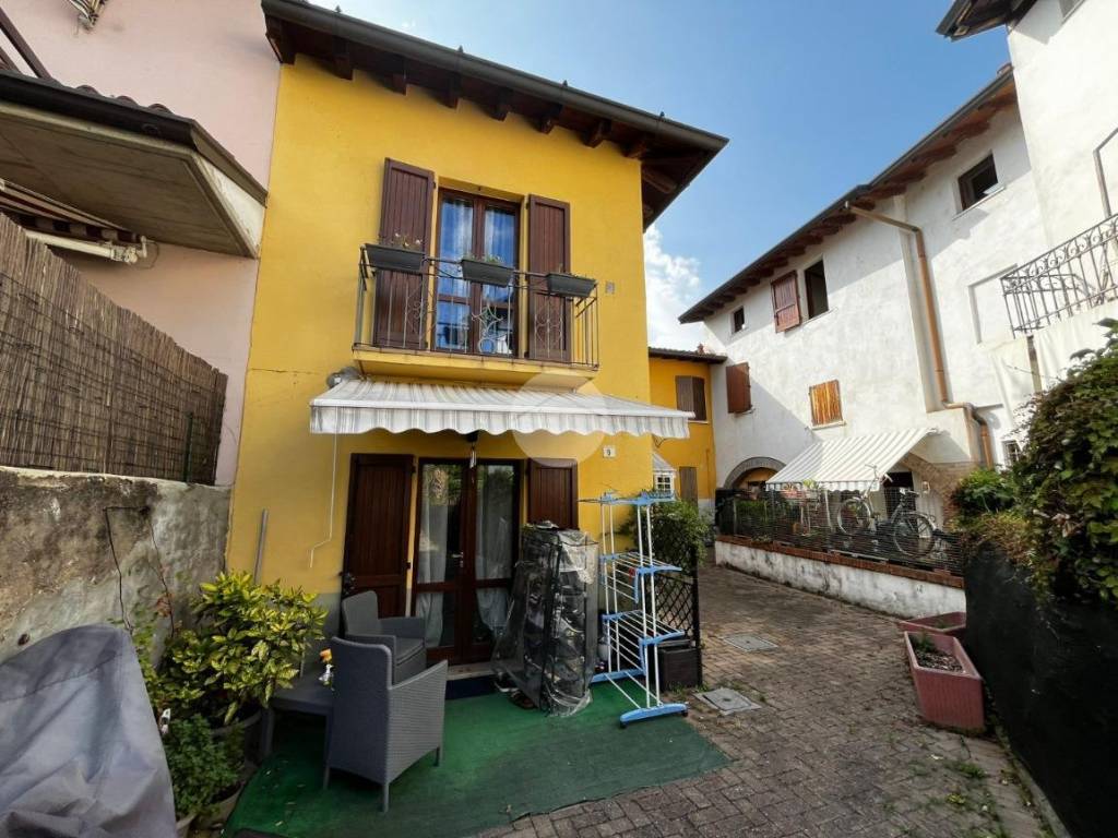 Appartamento a Castel mella in Piazza San Siro, 9 - Foto 2
