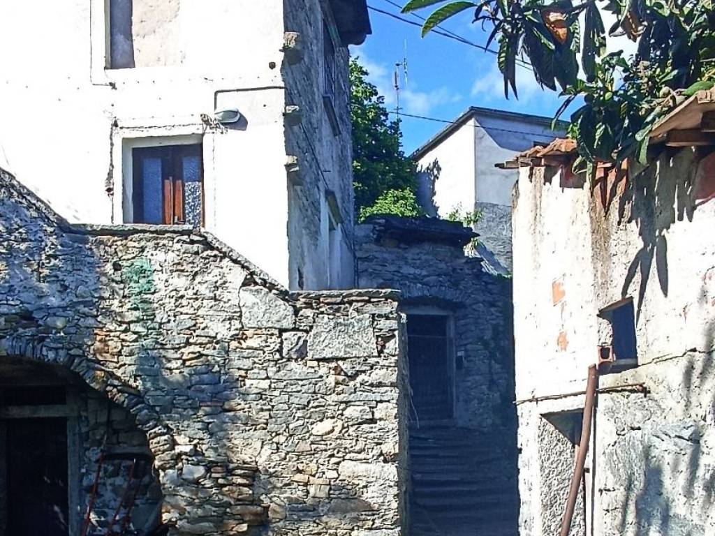 Casa indipendente a Crevoladossola in Via alla Pioda - Foto 3