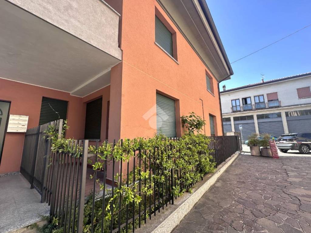 Appartamento a Merate in Via Cerri, 17 - Foto 3