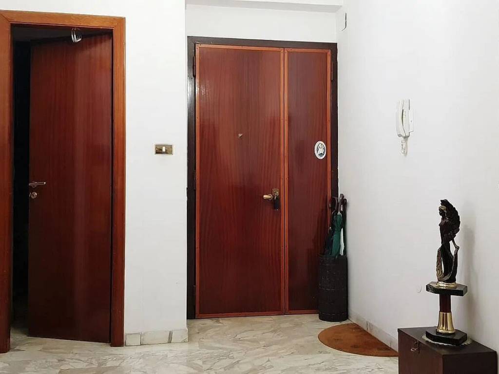 Appartamento a Cosenza in Piazza Bonaventura Zumbini S.N.C. - Foto 2