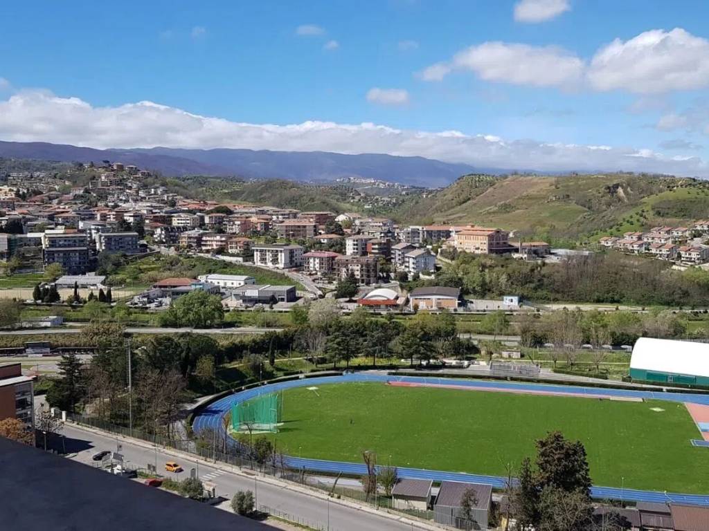 Appartamento a Cosenza in Piazza Donato Denis Bergamini S.N.C. - Foto 2
