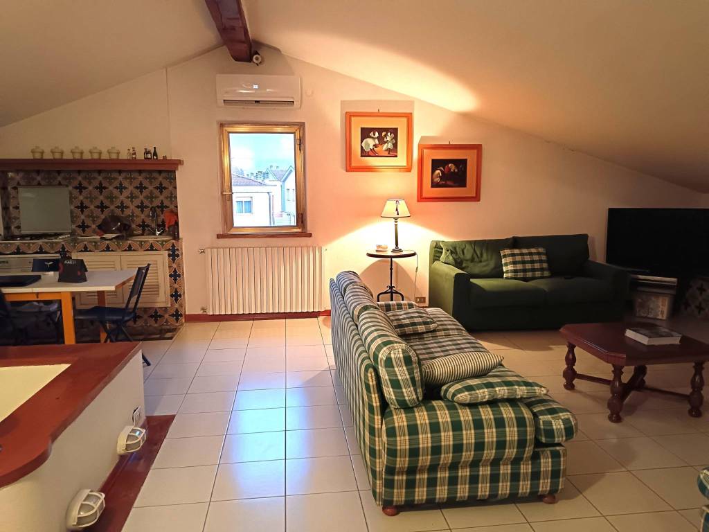 Attico / mansarda a Sarzana - Foto 2