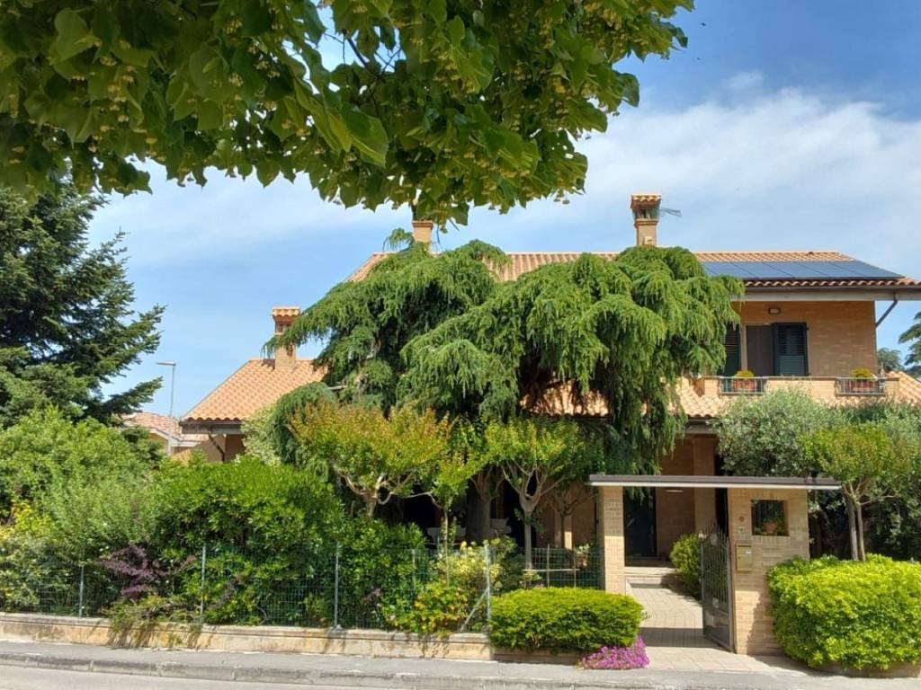 Villa a Appignano in Via Giovanni Boccaccio, 8 - Foto 2