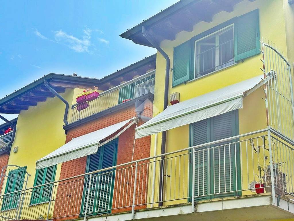 Appartamento a Sesto calende in via Idroscalo, 10 - Foto 2