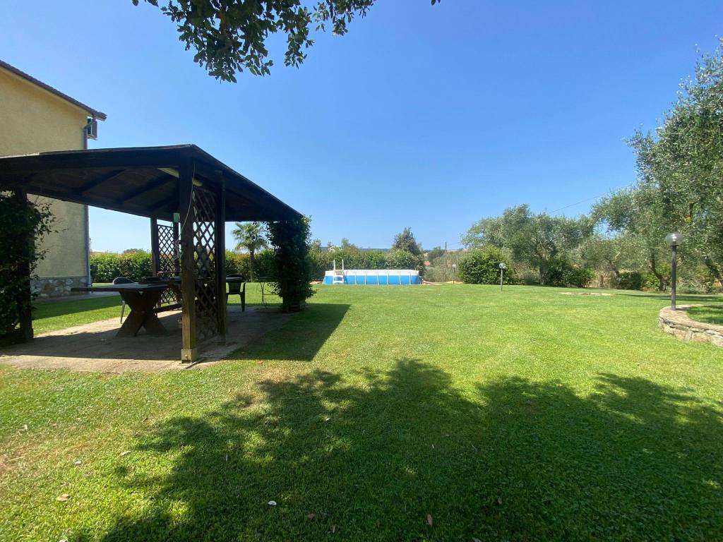 Villa a Magliano in toscana in Strada Consortile Vicarina - Foto 2