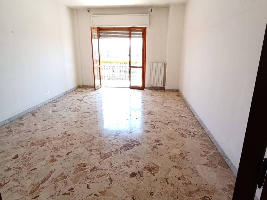 Appartamento a Barletta in Via Torino angolo via Capua - Foto 3