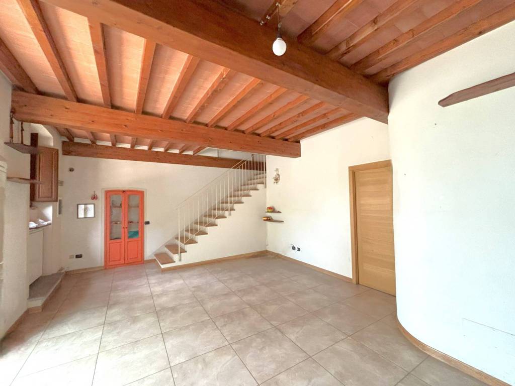 Casa indipendente a Serravalle pistoiese in Via Vinacciano, 26 - Foto 3