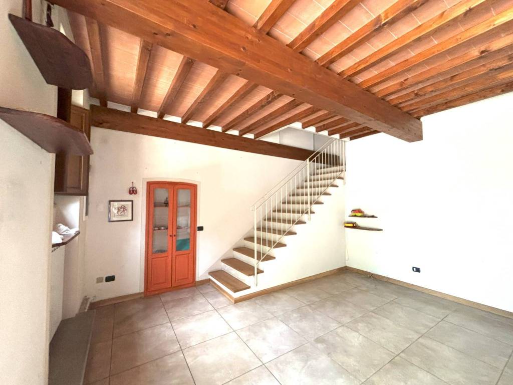Casa indipendente a Serravalle pistoiese in Via Vinacciano, 26 - Foto 4
