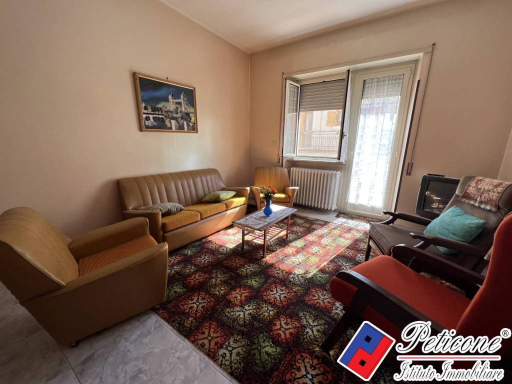 Appartamento a Lenola in Via Lago - Foto 5