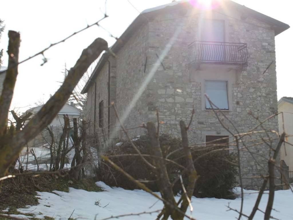 Casa indipendente a Neviano degli arduini in Strada Mozzano, 22 - Foto 2