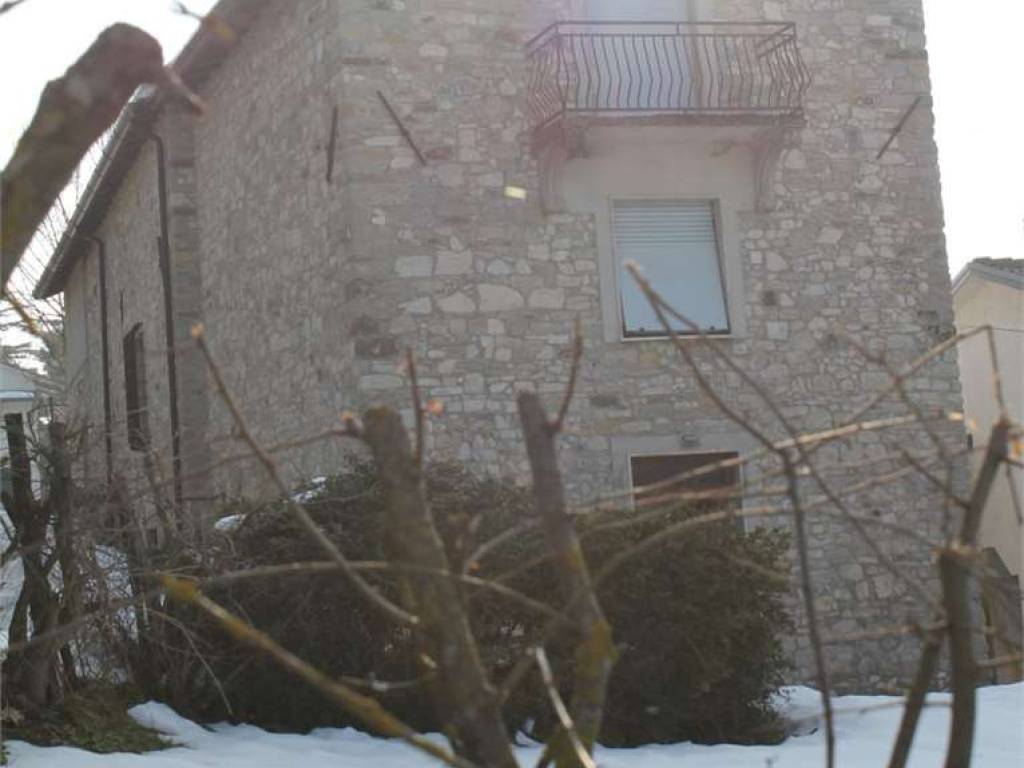 Casa indipendente a Neviano degli arduini in Strada Mozzano, 22 - Foto 3