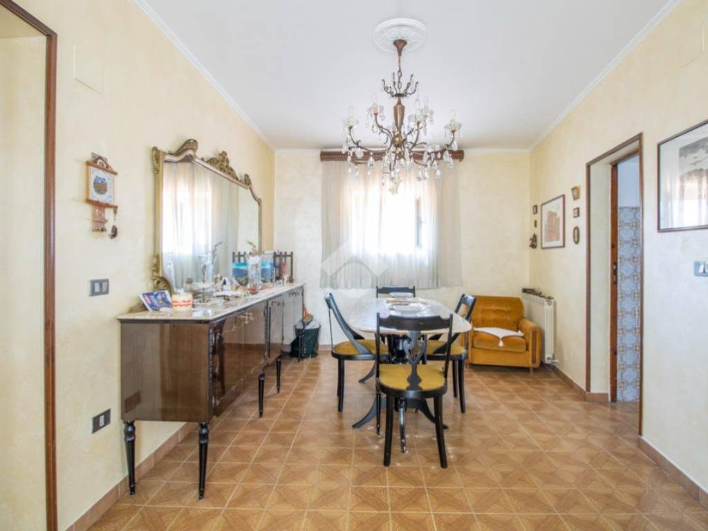 Appartamento a Rieti in VIA DELLA CHIESA, 25 - Foto 2
