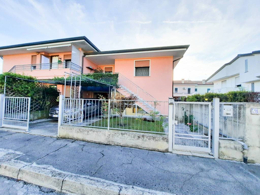 Appartamento a Adria in Via Domenico Sampieri, 87 - Foto 2