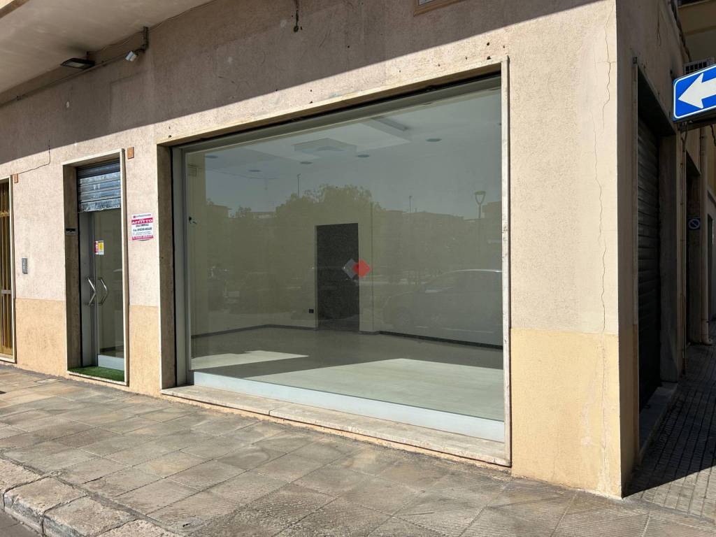 Immobile a Grottaglie in Piazza Giuseppe Verdi, 8 - Foto 2