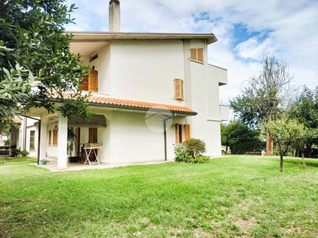 Casa indipendente a Fano in Via del Fiume - Foto 3