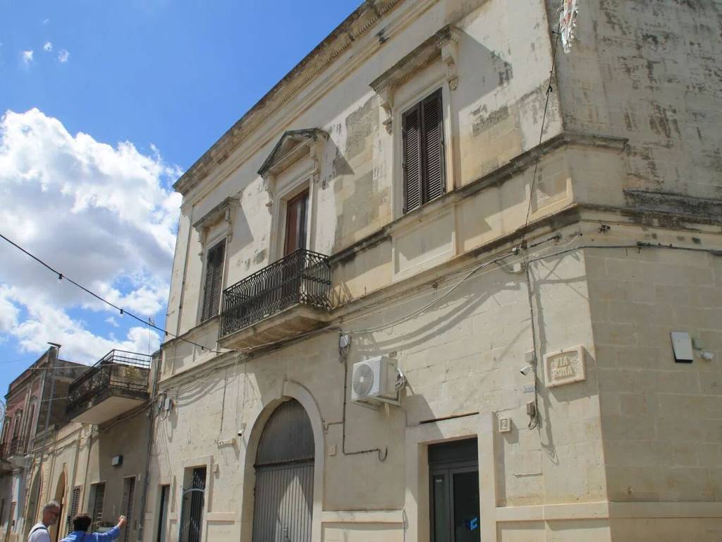 Palazzo / stabile a Caprarica di lecce in Via Iv Novembre - Foto 5