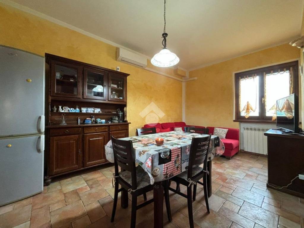 Casa indipendente a Rivolta d'adda in Località Amena - Foto 2
