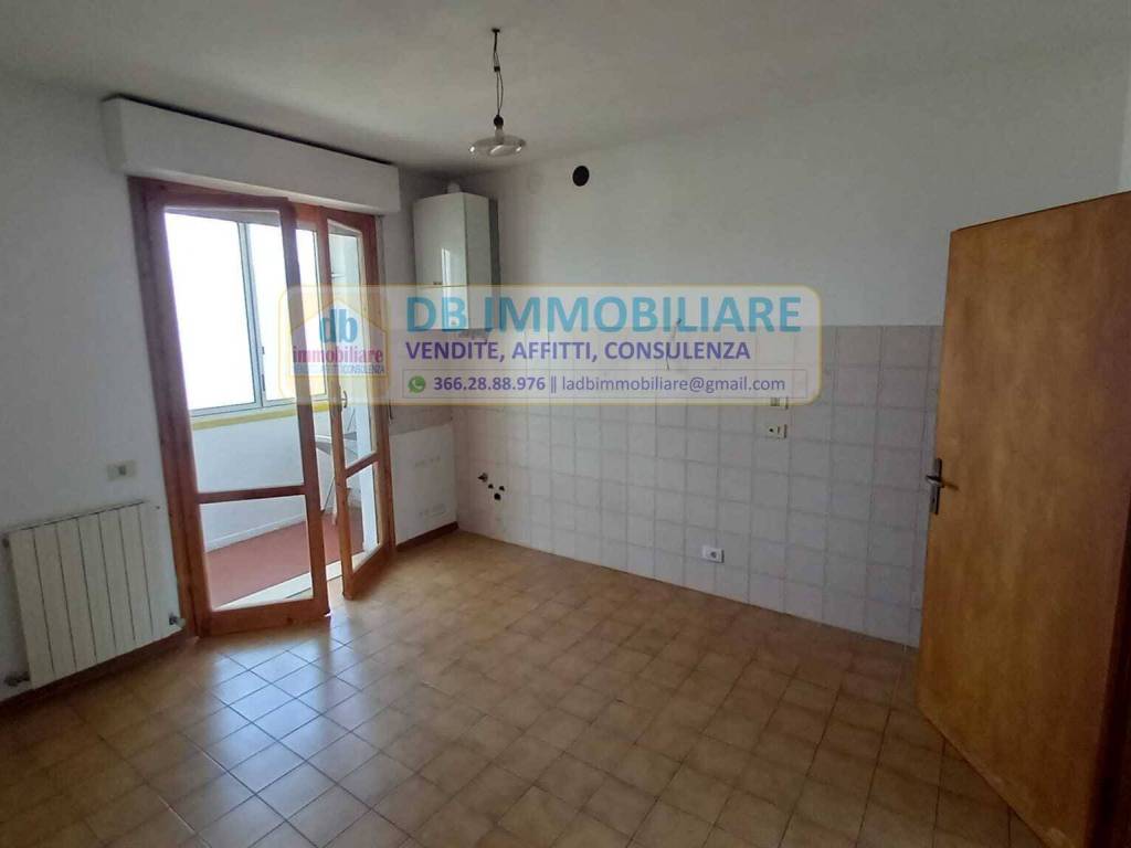 Appartamento a Montevarchi in Via della Repubblica - Foto 3
