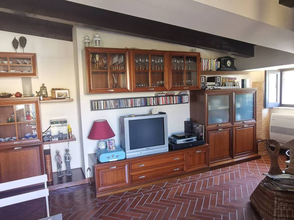 Appartamento a Villafranca tirrena in Via Stefano Saccà, 35 - Foto 2