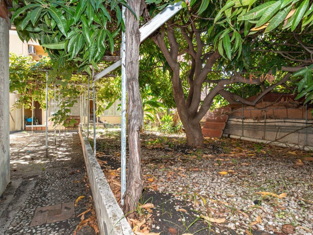 Appartamento a Giardini-naxos in via Larunchi, 38 - Foto 4