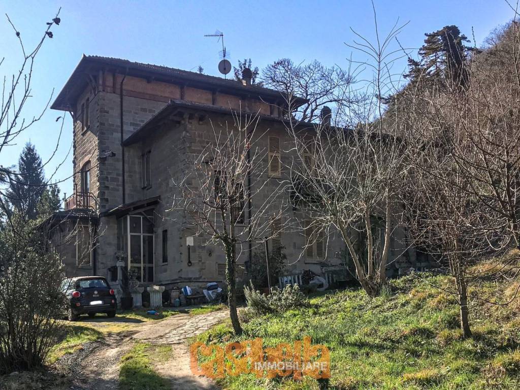 Villa a Arquata scrivia in Via Villini, 43 - Foto 2
