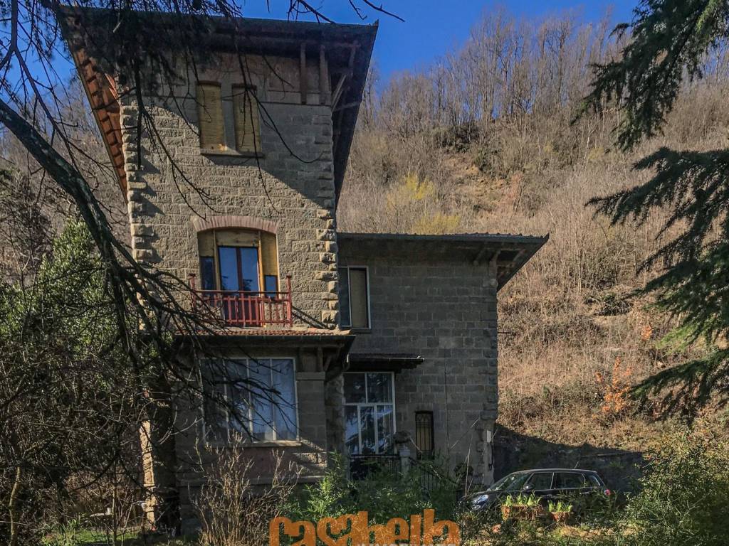 Villa a Arquata scrivia in Via Villini, 43 - Foto 4