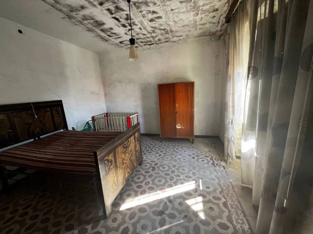 Casa indipendente a Santu lussurgiu in Via Vittorio Angius - Foto 2