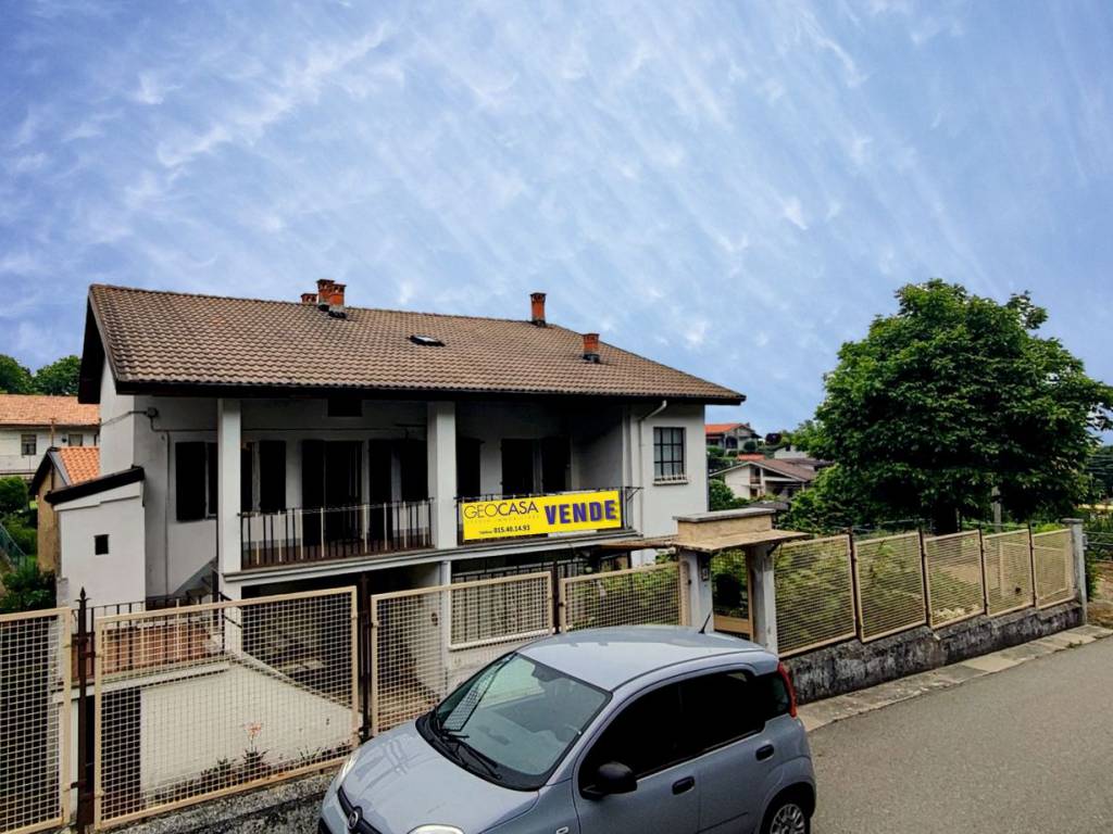 Villa a Sala biellese in Via Pietro Micca - Foto 2