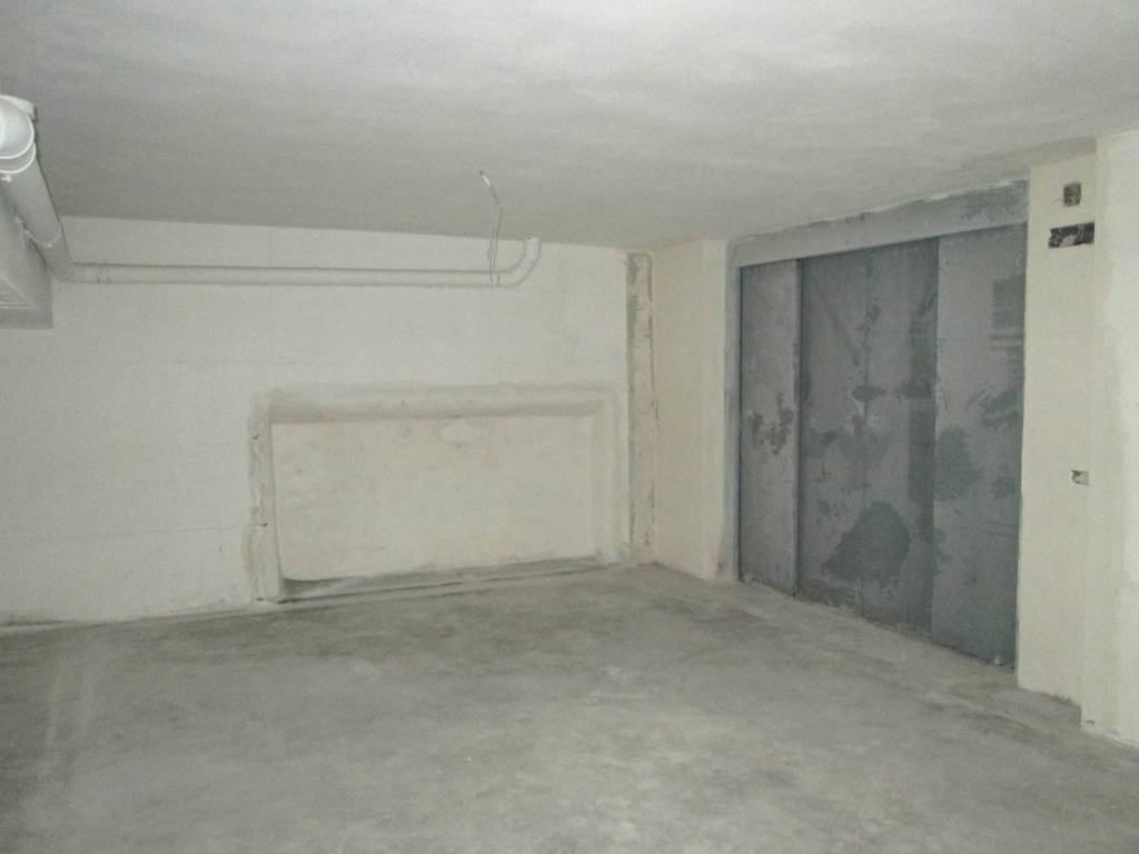Box / garage a Matera in Via Antonio Passarelli - Foto 4